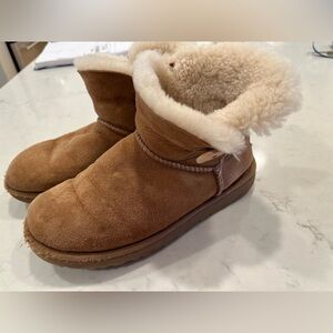 UGG Classic Short Suede Slipper Boot - Chestnut Brown with Cream Shearling